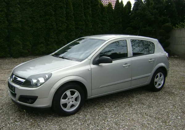 samochody osobowe Opel Astra cena 12900 przebieg: 181000, rok produkcji 2007 z Złotów